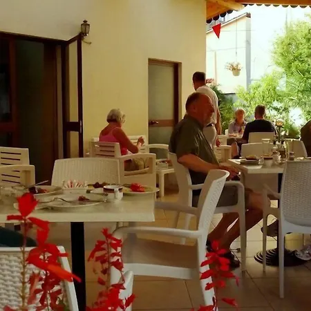 Kruja Hotel 3*